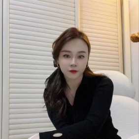 白云颜值小姐姐可甜可咸--小颜