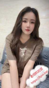 白云漂亮美媚小雪